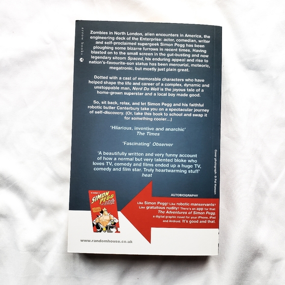 Shaun of the Dead T-Shirt & Simon Pegg Book - Picture 10 of 10